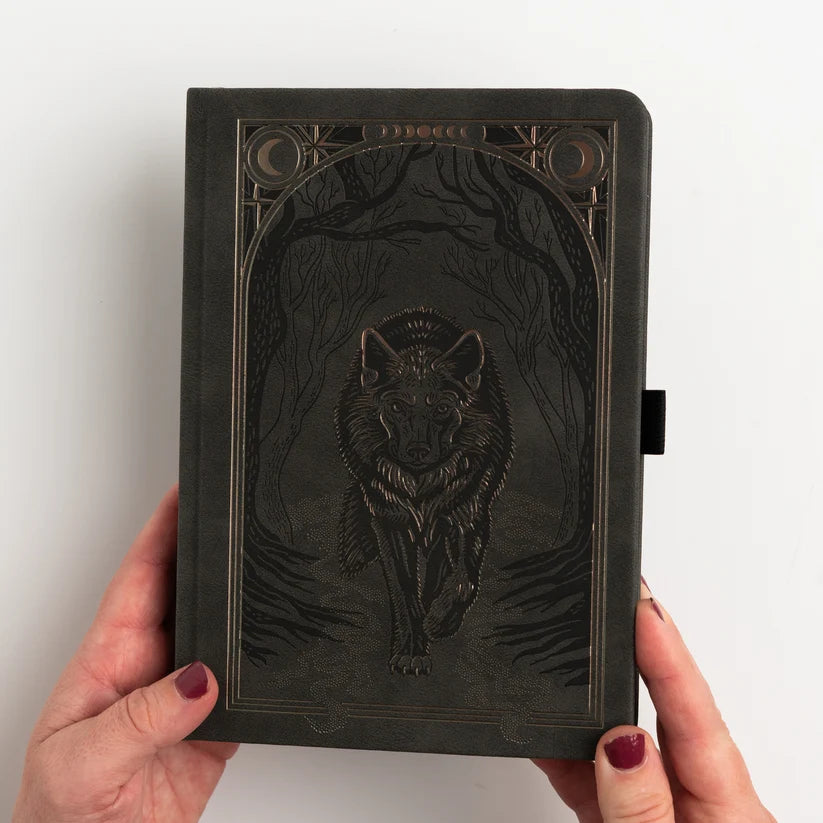 Dotted Notebook - B5 - Wolf in the Night
