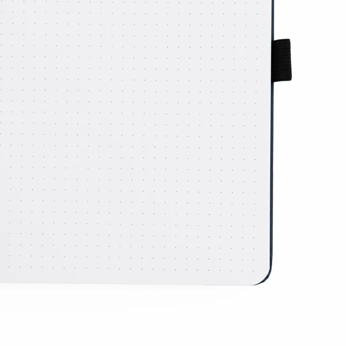 Dotted notebook från Archer & Olive, vita papper. Tidformera