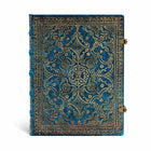 Anteckningsbok Azure - Ultra Linjerad Hård pärm Knäppe. Blå bok med guldfärgade detaljer. Boken har två knäppen till stängning. Från Paperblanks - Tidformera