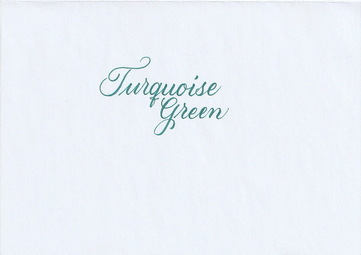 Handskriven text med orden "Turquoise Green" i turkosgrön färg, skriven med Pentel Brush Sign Pen i färgen Turquoise Green.