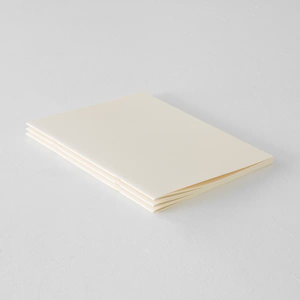 MD Notebook Light - Skrivhäfte - 3 - pack A4 - Linjerad - 4 - Midori - Tidformera