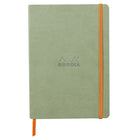 Rhodiarama Anteckningsböcker Dotted Celadon från Rhodia - Grön prickad anteckningsbok med orange bokmärkesband samt gummiband för stängning. - Tidformera