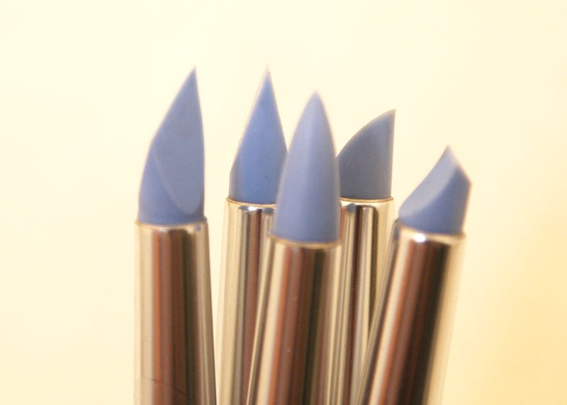Silicon brush set 5 - pack - D 11 mm från Kreator Studio. Närbild på spetsar på silikonpenslar. Olika modeller. - Tidformera