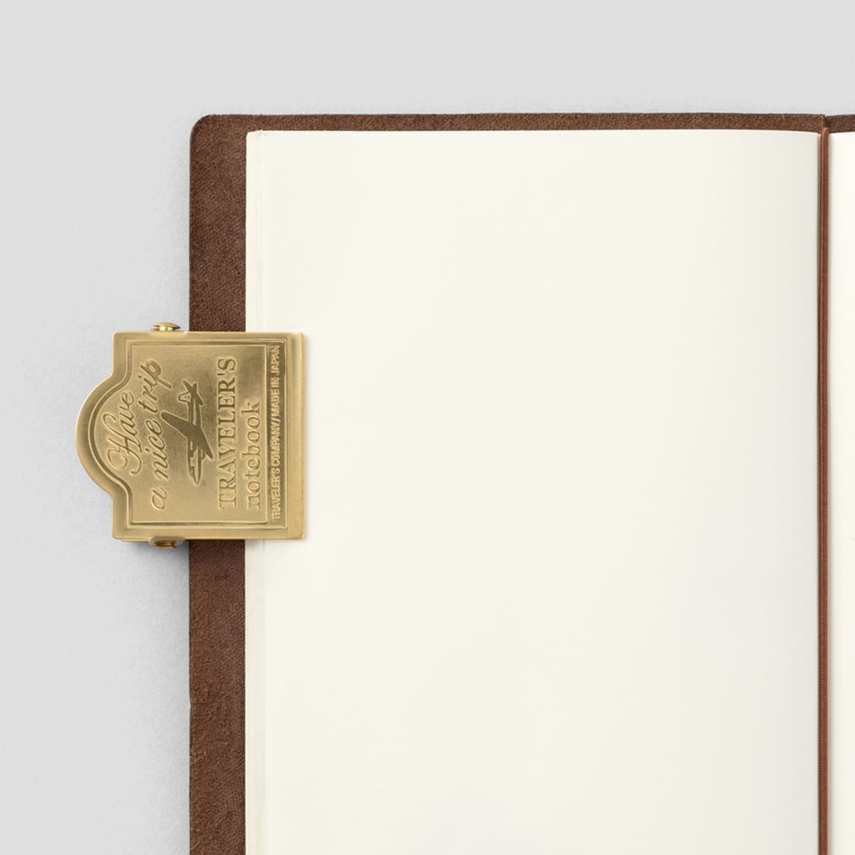 TN Brass Clip 030. Airplane - 2 - Traveler's Company - Tidformera