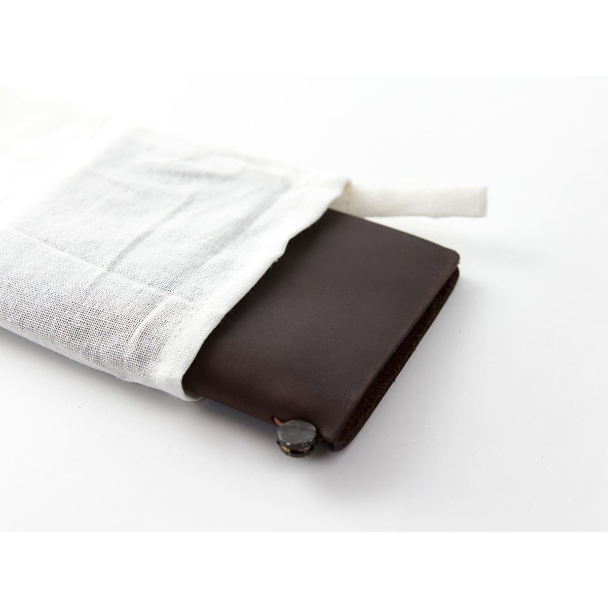 TRAVELER'S notebook Passport Leather Cover Brown - 3 - Traveler's Company - Tidformera