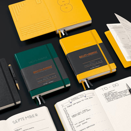 Gul, grön och svarta Leuchtturm Bullet Journal edition 2 anteckningsböcker - Tidformera