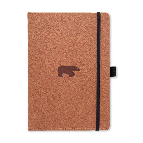 Anteckningsbok Wildlife Dotted A5 Brown Bear från Dingbats* - Brun anteckningsbok med svart gummiband för stängning samt pennhållare. - Tidformera
