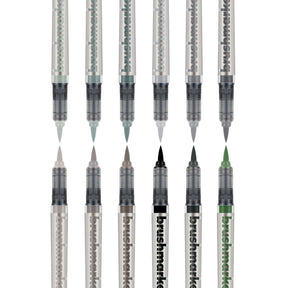 Brushmarker PRO 12 - pack - Grey colors från Karin. 12 penselpennor utan lock. Är i olika nyanser av grått samt en grön - Tidformera