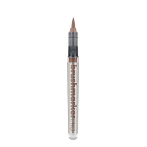 Brushmarker PRO - Sandstone 174 från Karin - Beige penselpenna utan lock - Tidformera