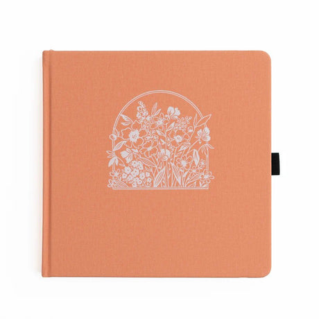 Dotted Notebook SQ - Wildflowers framed - 1 - Archer & Olive - Tidformera