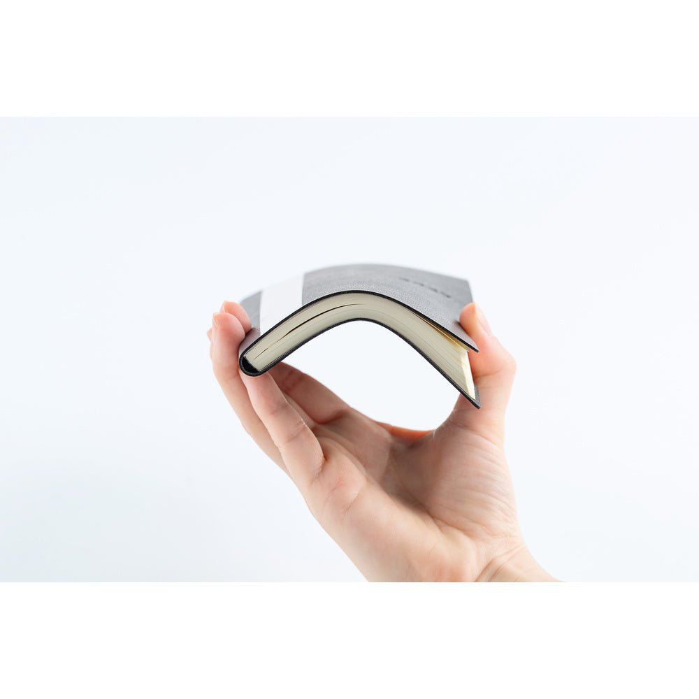 Hobonichi - Weeks White Line: Black - 2027 - 7 - Hobonichi Techo - Tidformera