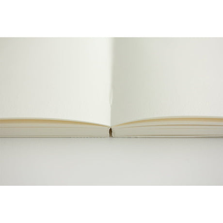 MD Notebook B6 Slim - Blank - 6 - Midori - Tidformera