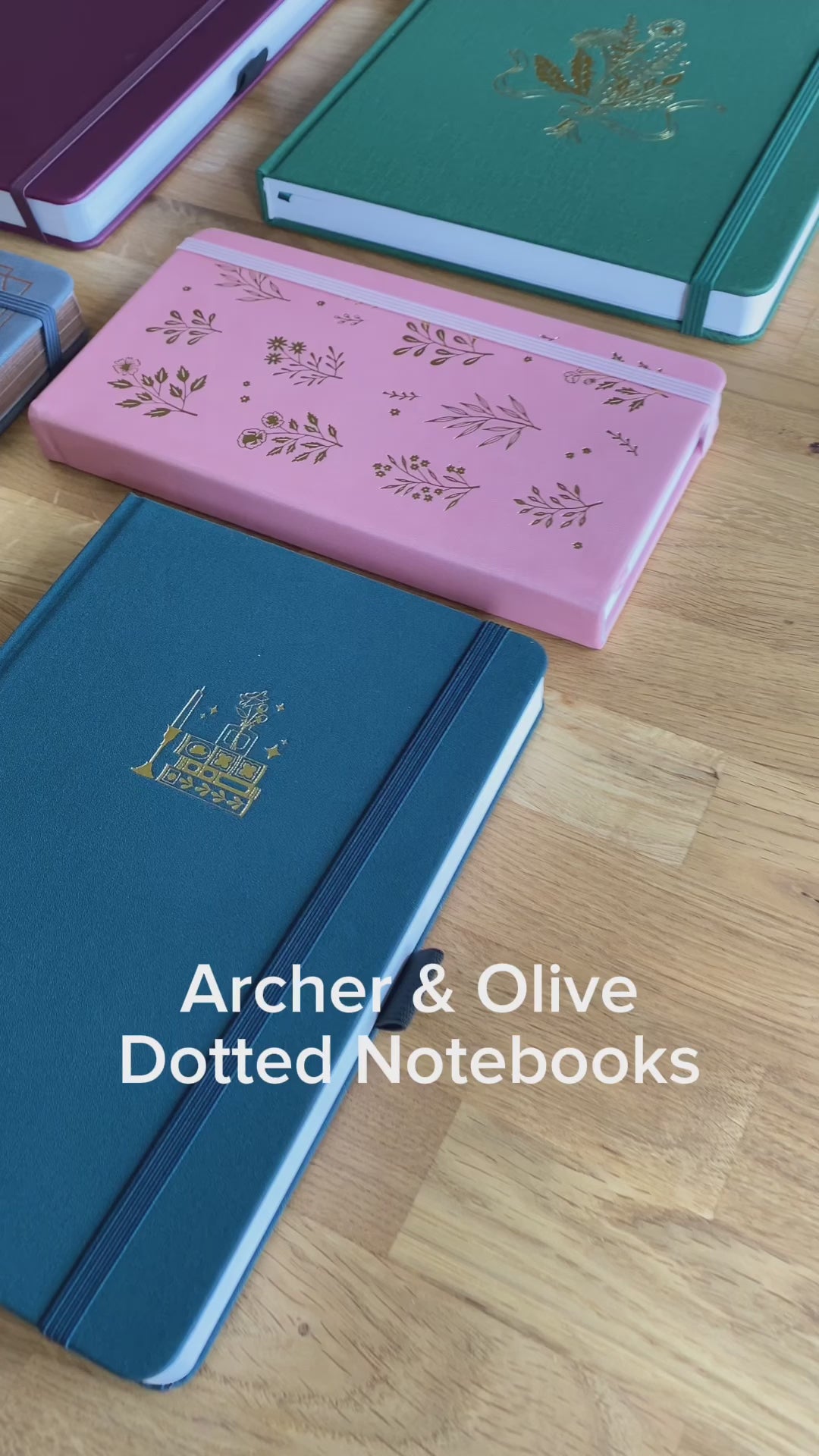 Video - Storlekar på Archer & Olive Dotted notebooks