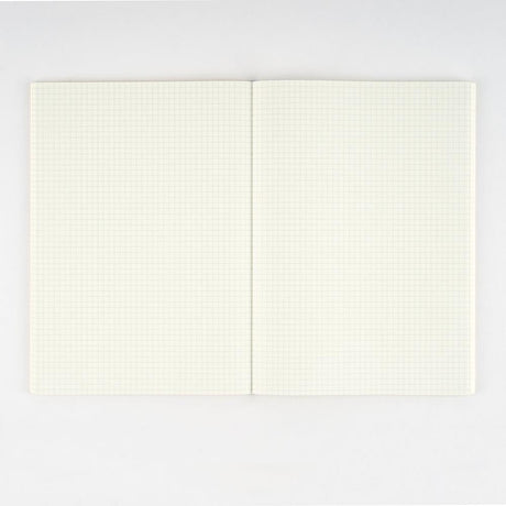 Tomitaro Makino: Hobonichi Graph Notebook (A5) - Yamazakura - 2027 - 4 - Hobonichi Techo - Tidformera