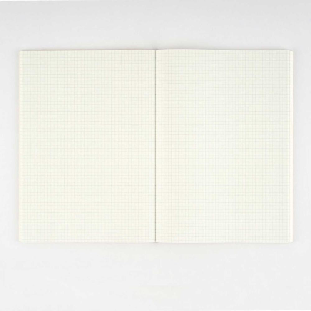 Tomitaro Makino: Hobonichi Graph Notebook (A6) - Yamazakura - 2027 - 4 - Hobonichi Techo - Tidformera