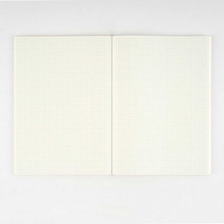 Tomitaro Makino: Hobonichi Graph Notebook (A6) - Yamazakura - 2027 - 4 - Hobonichi Techo - Tidformera
