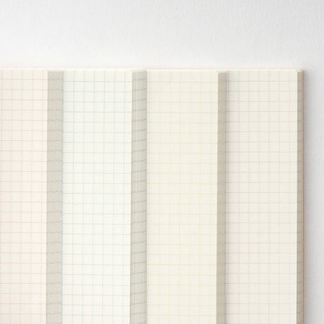 Tomitaro Makino: Hobonichi Graph Notebook (A6) - Yamazakura - 2027 - 5 - Hobonichi Techo - Tidformera