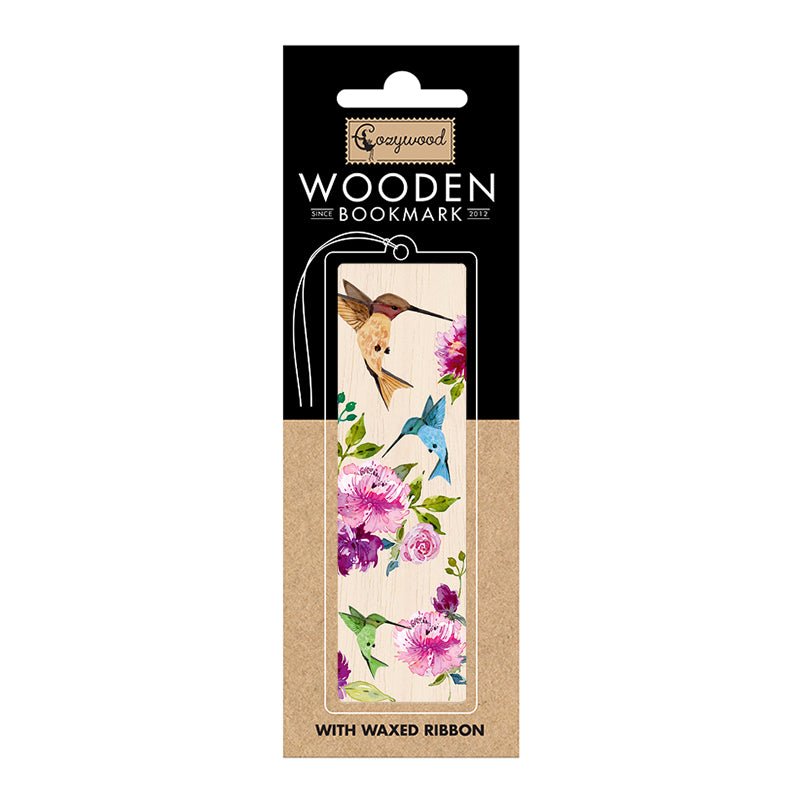 Bokmärke i trä med fåglar och rosa blommor. Wooden bookmark - Peonies från Cozywood - Tidformera